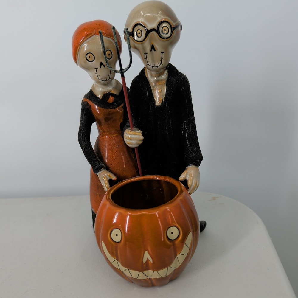 Yankee Candle Boney Bunch 2010 Gothic Farmers Skeleton Pumpkin Votive Holder